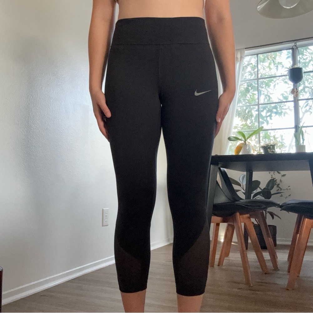 Nike High Rise Mesh-Paneled Leggings